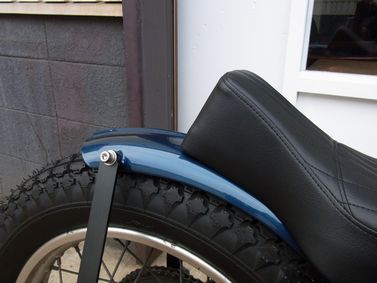 SR400ネイバートラッカーシート画像