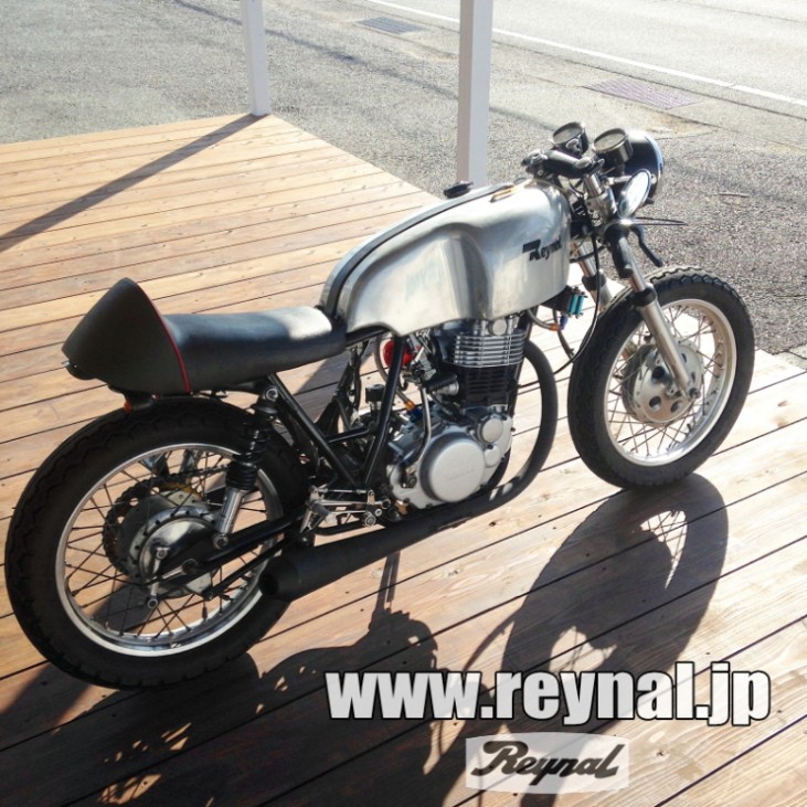 SR523　バーンリー　カフェレーサー